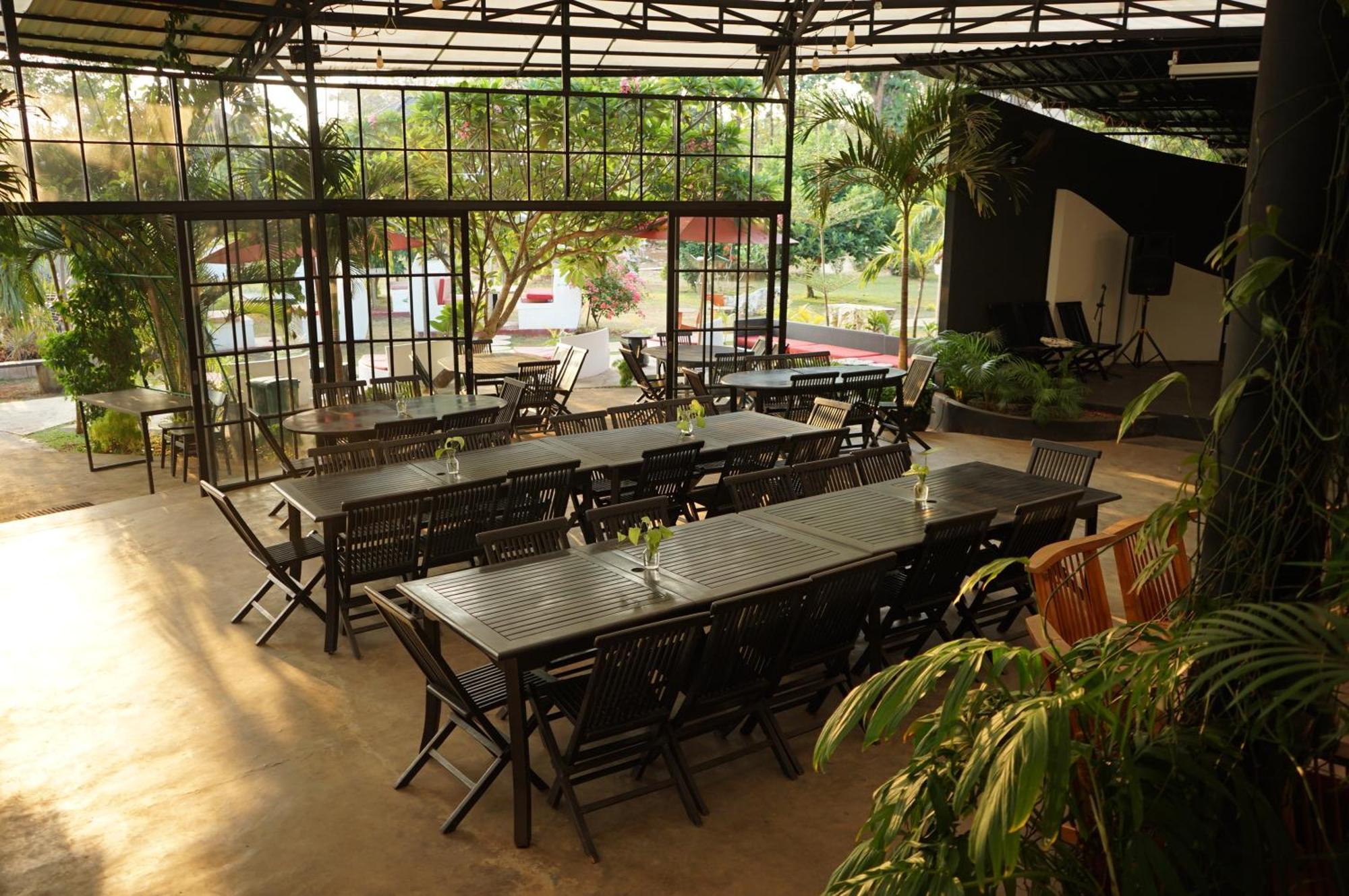 Lucca Resort & Residence Jepara Exterior foto