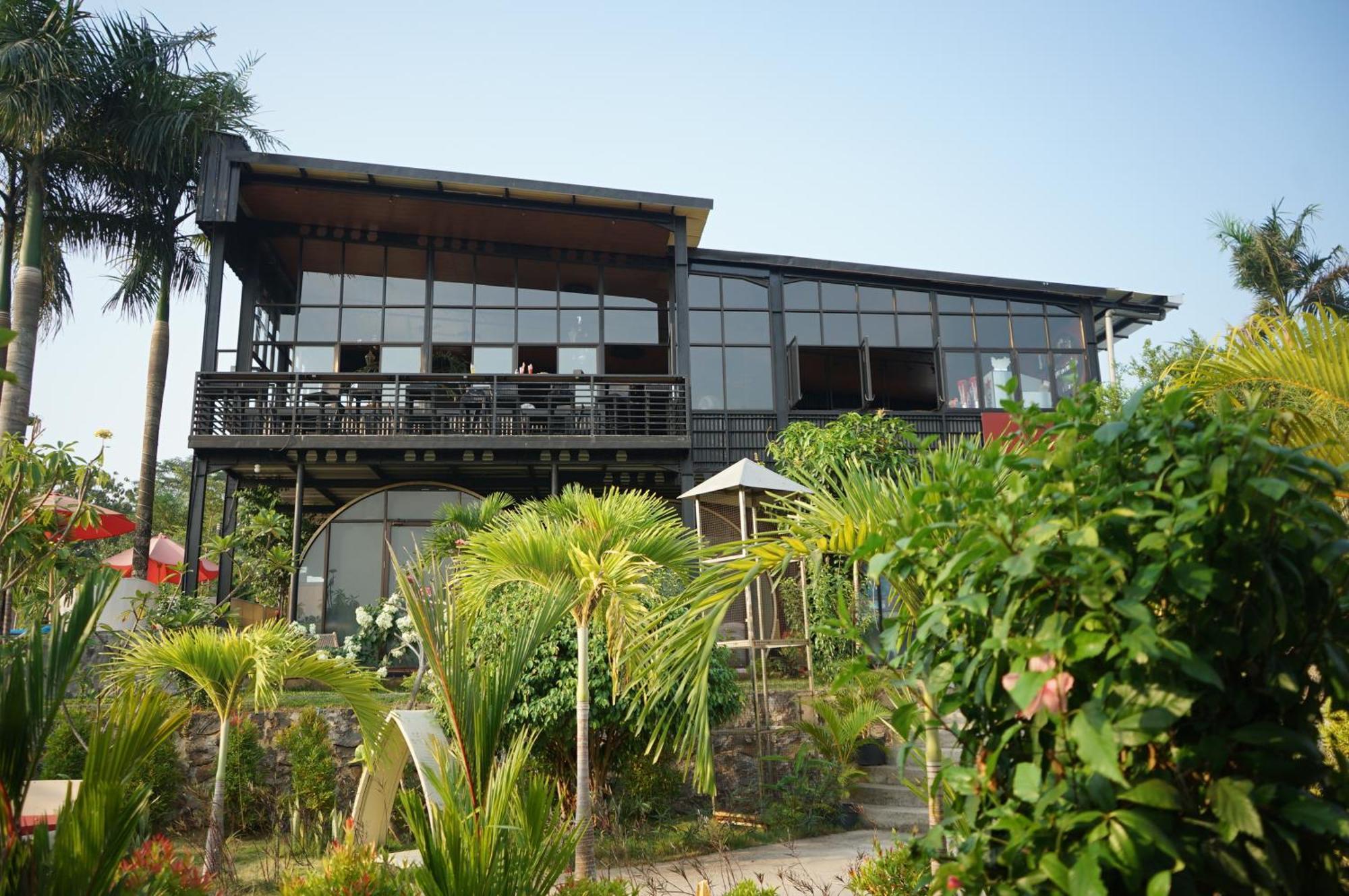 Lucca Resort & Residence Jepara Exterior foto